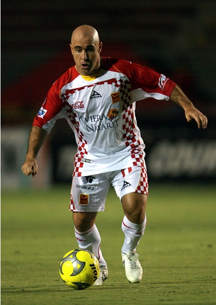 Rodrigo Ruiz 27