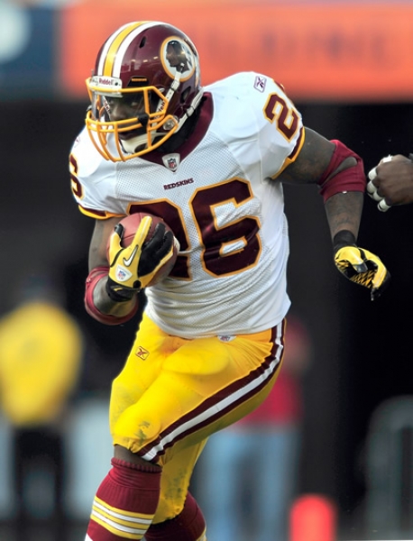 El running back Clinton Portis se volvió a lastimar la ingle.