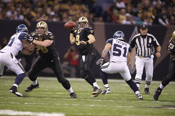 Santos venció por 34-19 el domingo a los Halcones Marinos.