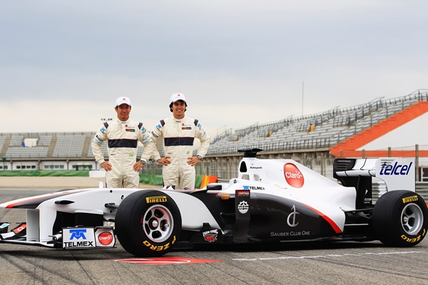 Sergio Pérez presentó el auto con el que correrá en F1.