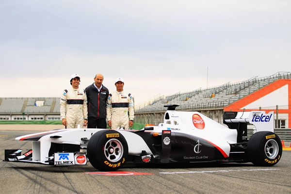 Sergio Pérez presentó el auto con el que correrá en F1.