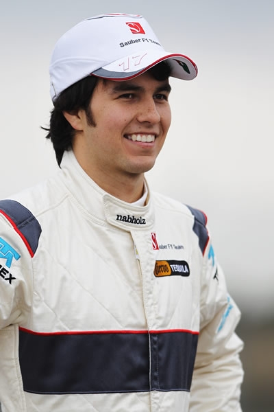 Sergio Pérez presentó el auto con el que correrá en F1.
