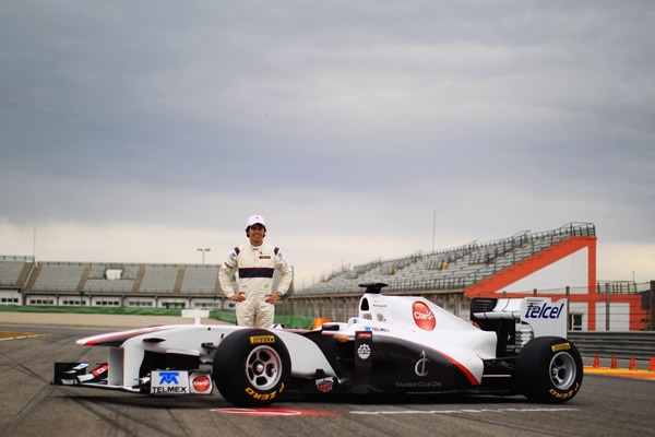 Sergio Pérez presentó el auto con el que correrá en F1.