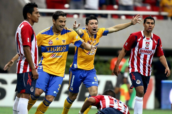 Tigres emparejó momentaneamente el encuentro