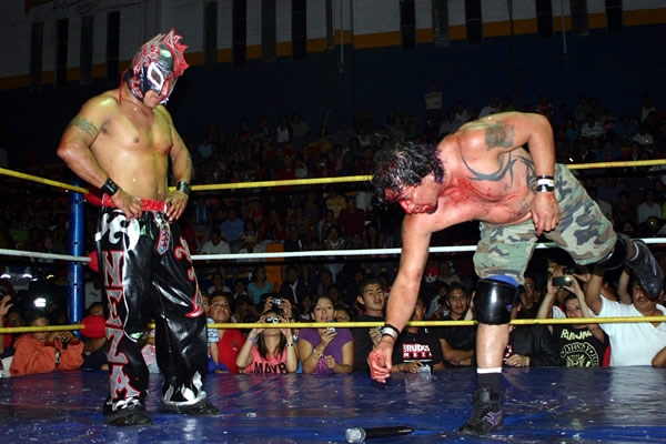 Triple A se presentó en la Arena Neza.