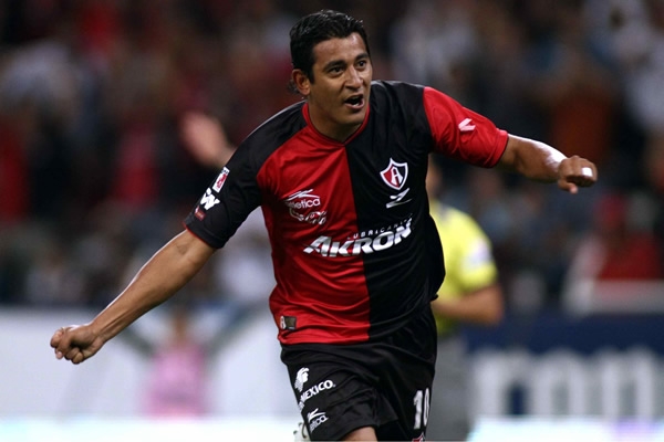 Alfredo Moreno abrió el marcador al minuto 20 con un tiro de penal.