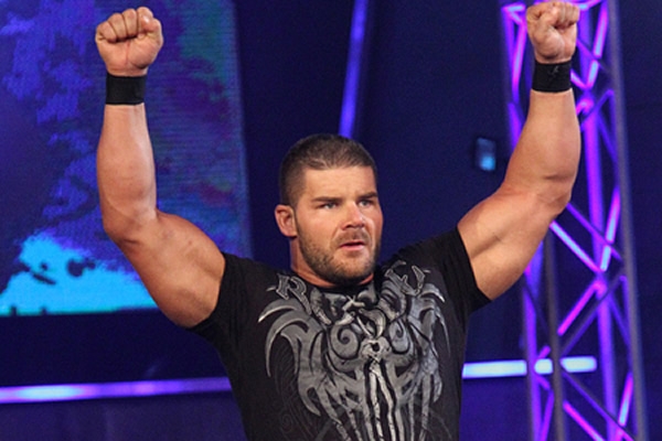 Nace alianza entre Bobby Roode y Aces and Eigths