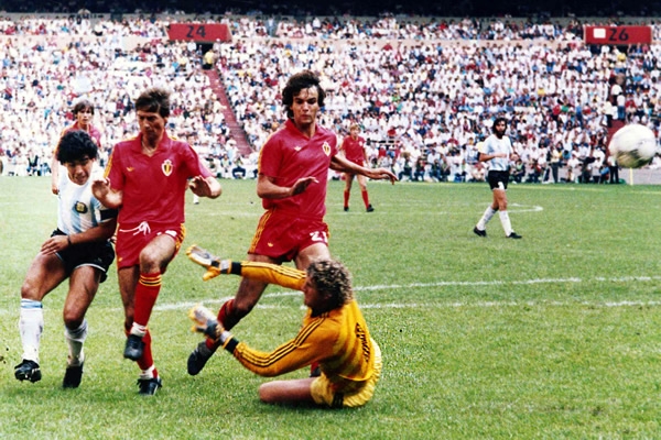 Maradona12