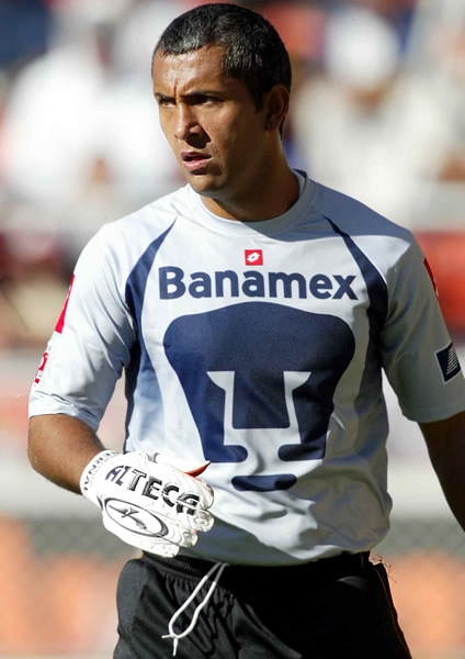 Sergio Bernal8