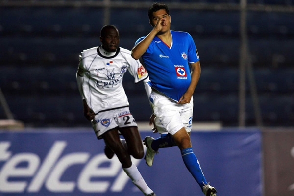 Cruz Azul-Árabe Unido