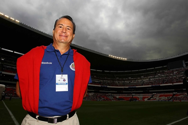 Efrain Flores estuvo presente en el Azteca