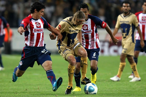 El joven Coronado no se achicó ante Leandro