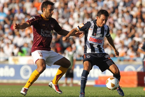 El partido inició bastante peleado