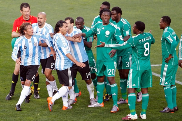 El partido se jugó con fuerza