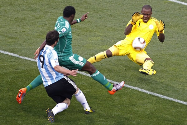 Enyeama fue la figura del partido