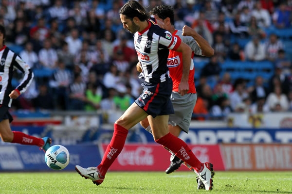 Foto de acción del partido Monterrey - Chivas