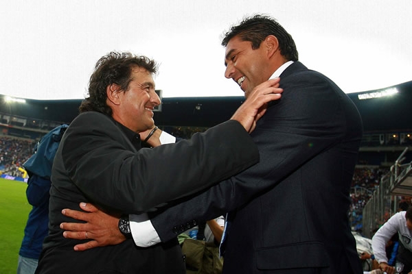 Saludo de D.T. Romano y Rivarola