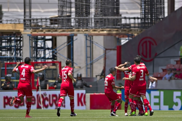 Al 28, Óscar Rojas marcó el segundo para el cuadro infernal.