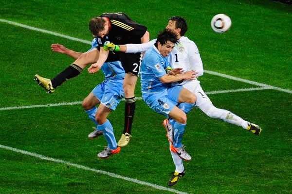 Alemania aprovechó el regalito uruguayo