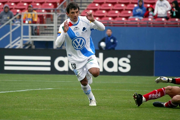 Álvaro González metió el del empate 1-1.