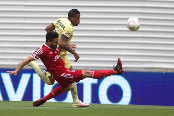 América siguió en busca del gol.