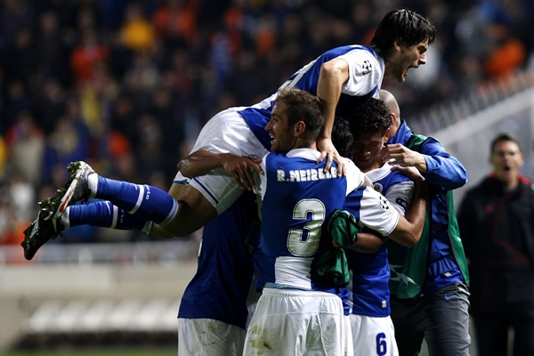 APOEL-Porto 6