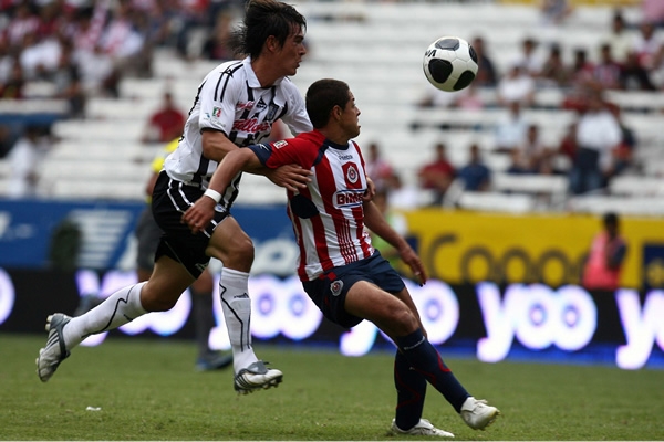 Aunque Querétaro luchó, no pudo con la pegada chiva