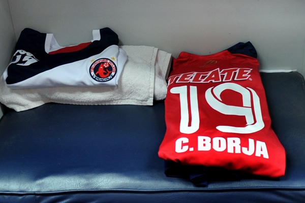 Borja podrá ver acciones en la media cancha.