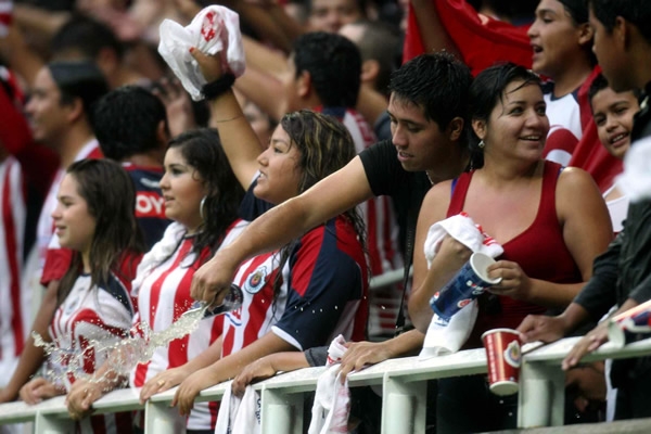 Chivas-Estudiantes 55
