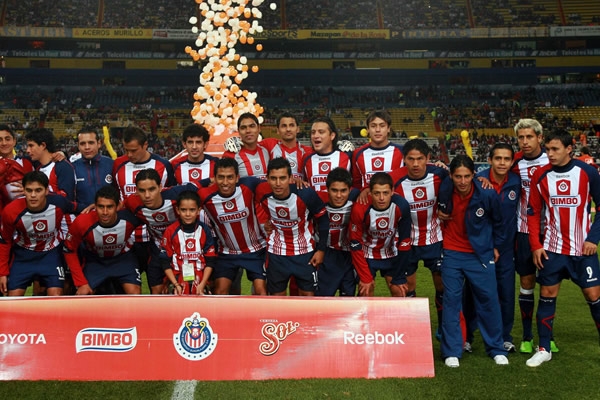 Chivas se toma la tradicional foto de equipo