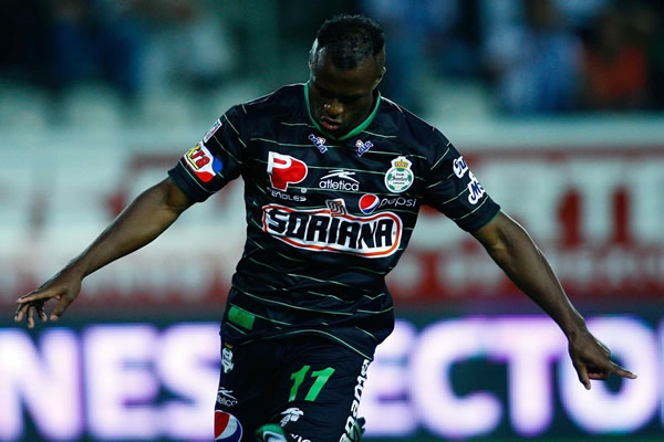 Christian Benítez fue la figura del partido