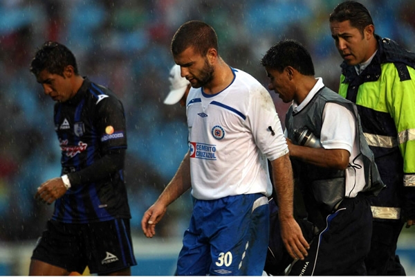 Cruz Azul no pudo con Gallos
