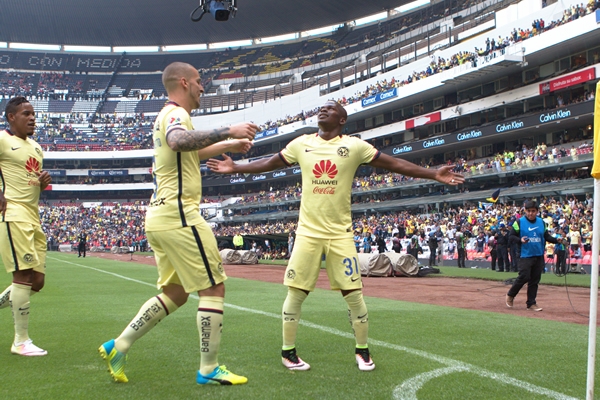 Darwin y Benedetto entraron para finiquitar.