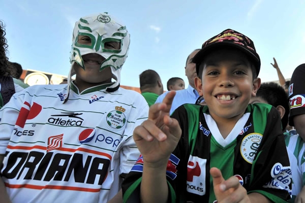 Desde temprano, el TSM se llenó de color