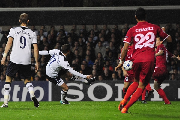 Disparo del Tottenham