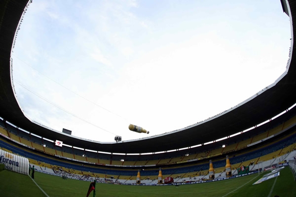El Jalisco esperando el inicio del encuentro