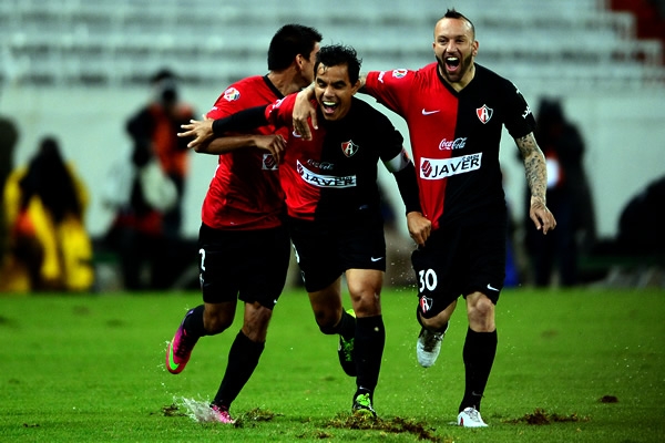 El Jalisco ha visto la entrega de sus jugadores en la primera mitad.