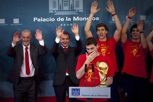 El Presidente y el Rey recibieron a los Campeones.