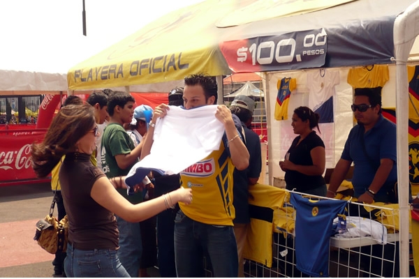 Es necesario lucir el mejor modelo de playera.