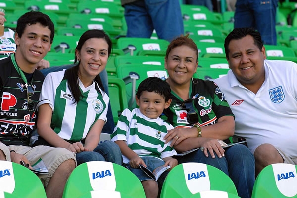 Esta familia quería ver a Santos ganar