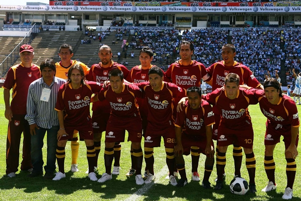 Estudiantes llegó con gran actitud.