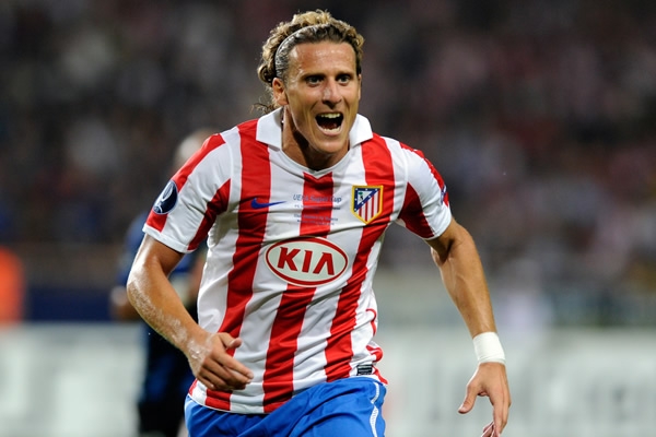 Forlán tuvo un par de oportunidades