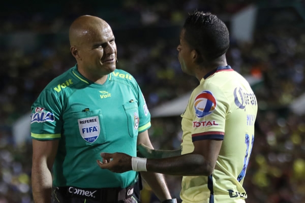 Francisco Chacón fue el silbante encargado en el Zoque.