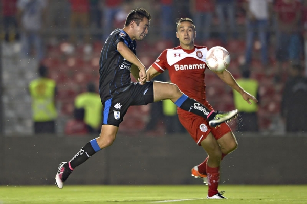 Gallos no dejó de atacar, pero no pudo definir.