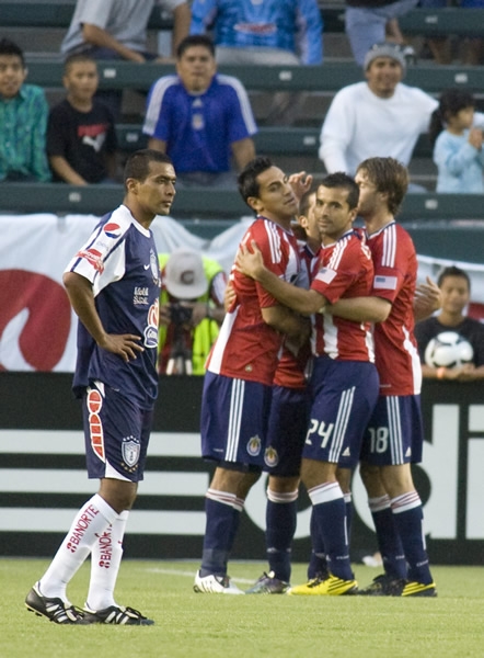 Giancarlo Maldonado marcó el gol chiva