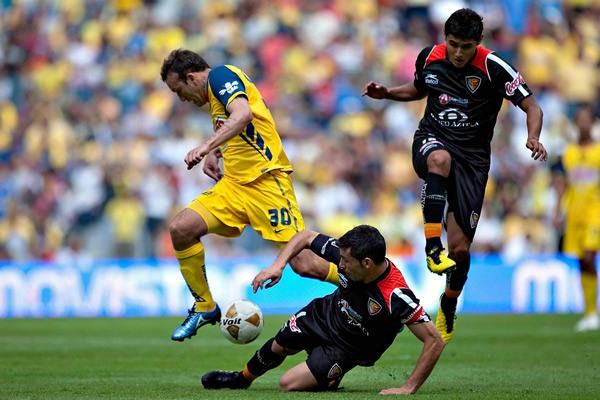 Ismael Fuentes no pudo frenar el asedio americanista.