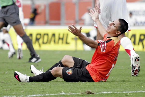 Jaguares se cansó de fallar