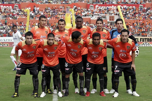 Jaguares se toma la tradicional foto de equipo