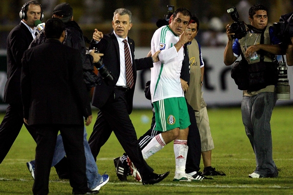 Javier Aguirre busco evitar mayores problemas