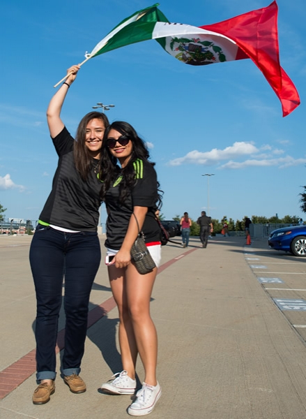 La batalla de bellezas también se dio en el Dallas Stadium.